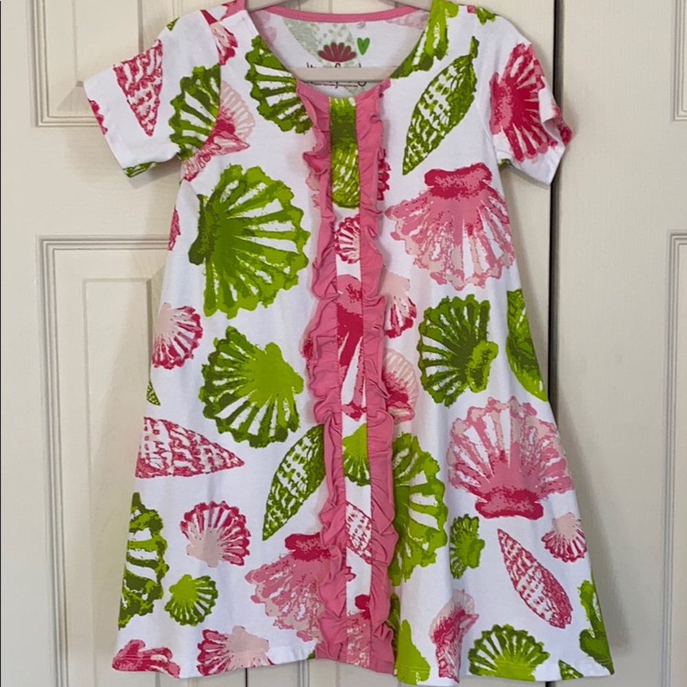 EUC Girls Seashell Dress Size 6 (has pockets!)